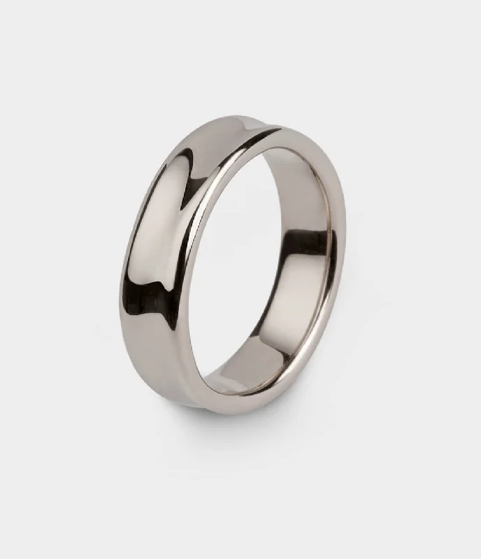 Anniversary rings with a diamond - and - zircon combinationLiquid Slim Ring