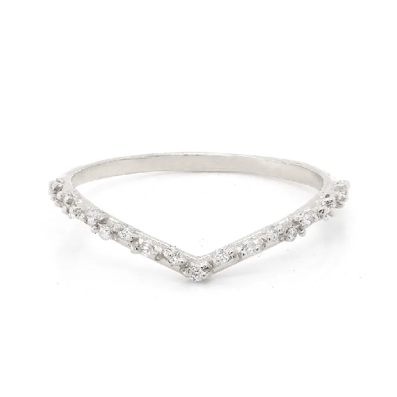 Women's Diamond Rings with Opal Inlays and Diamond Accents for a Mysterious and Iridescent LookBrielle band | diamonds Women's Diamond Rings with Opal Inlays and Diamond Accents for a Mysterious and Iridescent LookBrielle band | diamonds