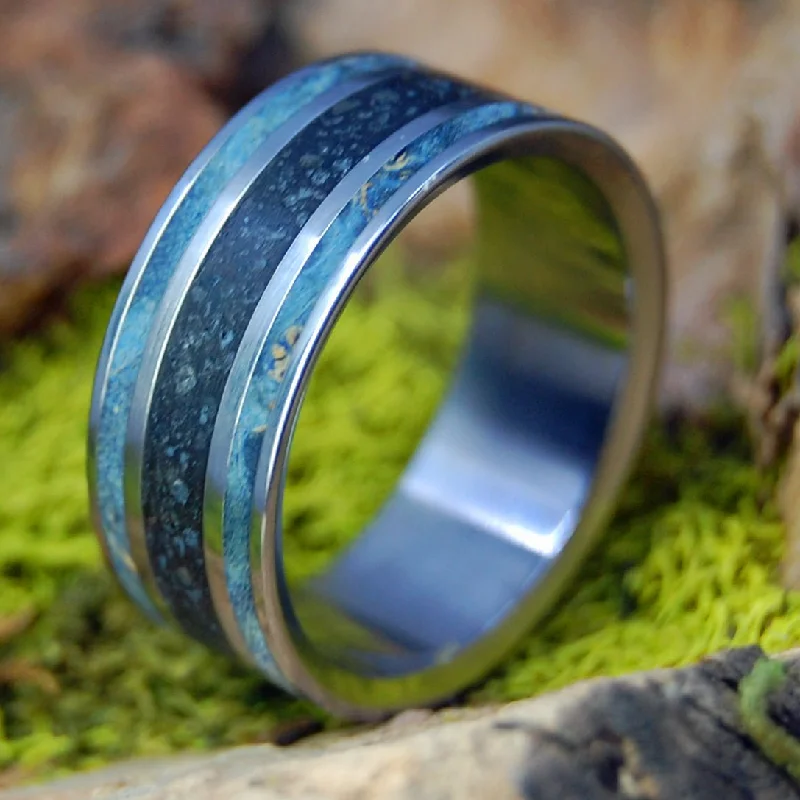 Floral - Patterned Women's Rings in 18K Yellow Gold for a Feminine LookFreyja | Men's Beach Sand, Lava & Wood Titanium Wedding Ring Floral - Patterned Women's Rings in 18K Yellow Gold for a Feminine LookFreyja | Men's Beach Sand, Lava & Wood Titanium Wedding Ring