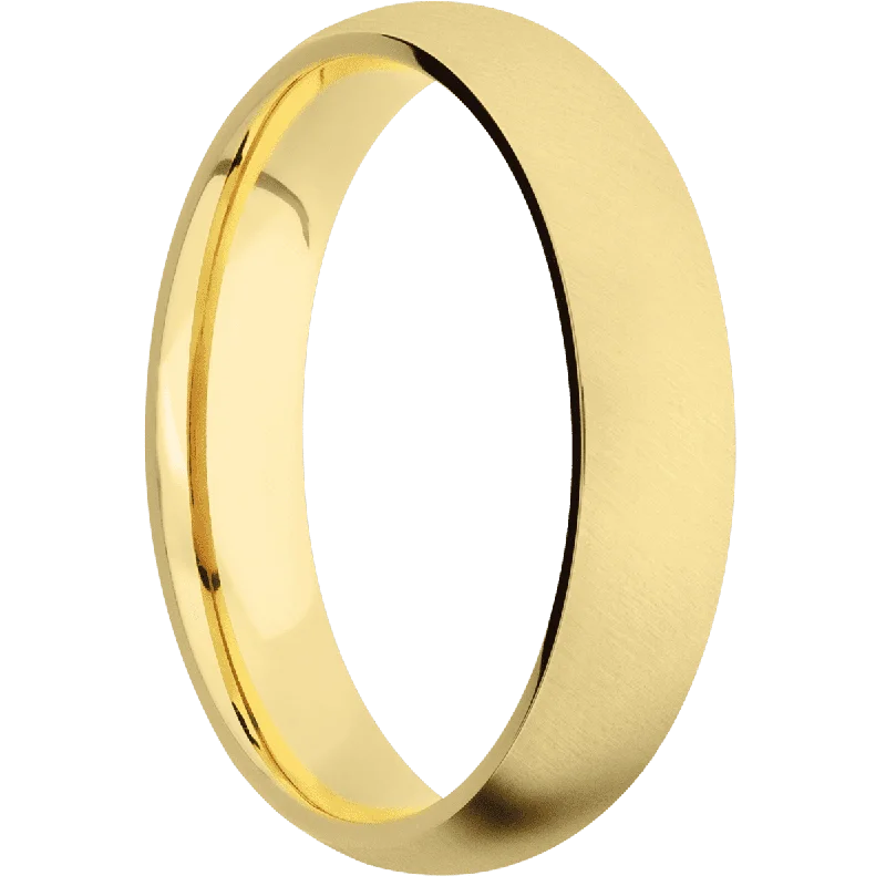 Men's shock - resistant rings for durability10K Yellow Gold + Anglesatin Finish