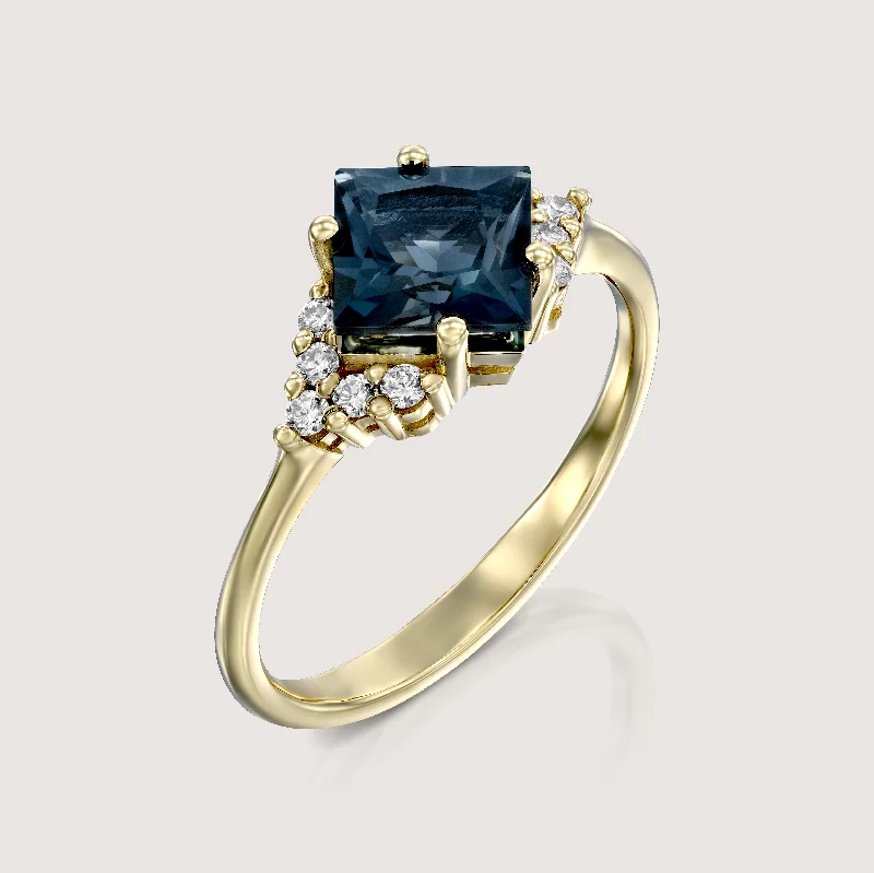 Men's Alexandrite Engagement Rings in Platinum with a Hidden Halo of DiamondsJuliette Ring With Diamonds and Blue Topaz Men's Alexandrite Engagement Rings in Platinum with a Hidden Halo of DiamondsJuliette Ring With Diamonds and Blue Topaz