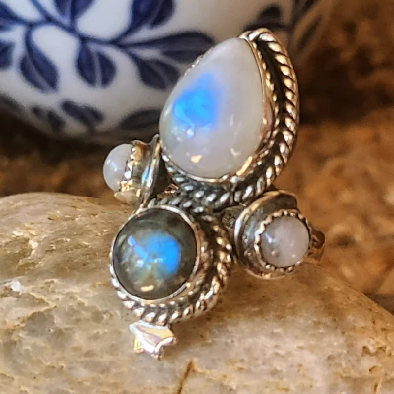 Art Deco - Inspired Women's Rings with Geometric Shapes in 14K GoldENHANCEMENT - MOONSTONE & LABRADORITE 925 RING Art Deco - Inspired Women's Rings with Geometric Shapes in 14K GoldENHANCEMENT - MOONSTONE & LABRADORITE 925 RING