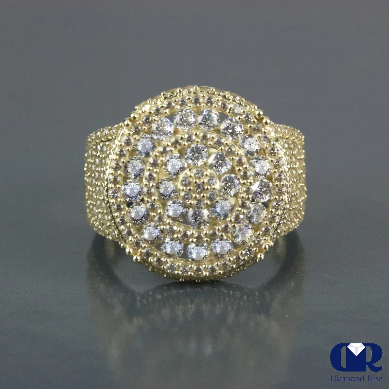 Men's glow - in - the - dark rings for a fun effectMen's Large 2.65 Carat Diamond Pinky Ring In 14K Gold Men's glow - in - the - dark rings for a fun effectMen's Large 2.65 Carat Diamond Pinky Ring In 14K Gold