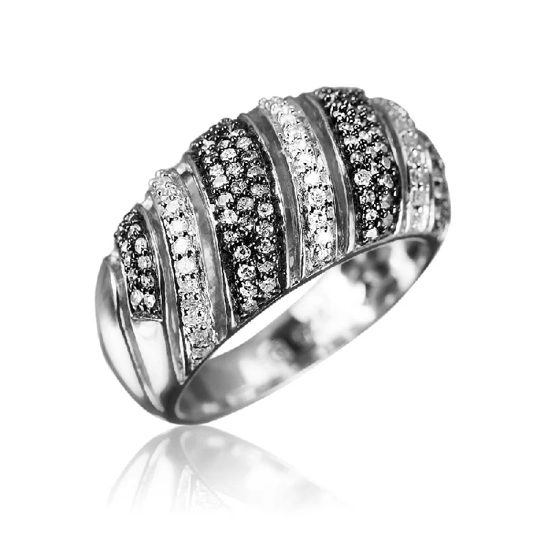 Diamond - Encrusted Women's Rings for Special Occasions in 18K GoldGeneva Diamond Ring Diamond - Encrusted Women's Rings for Special Occasions in 18K GoldGeneva Diamond Ring
