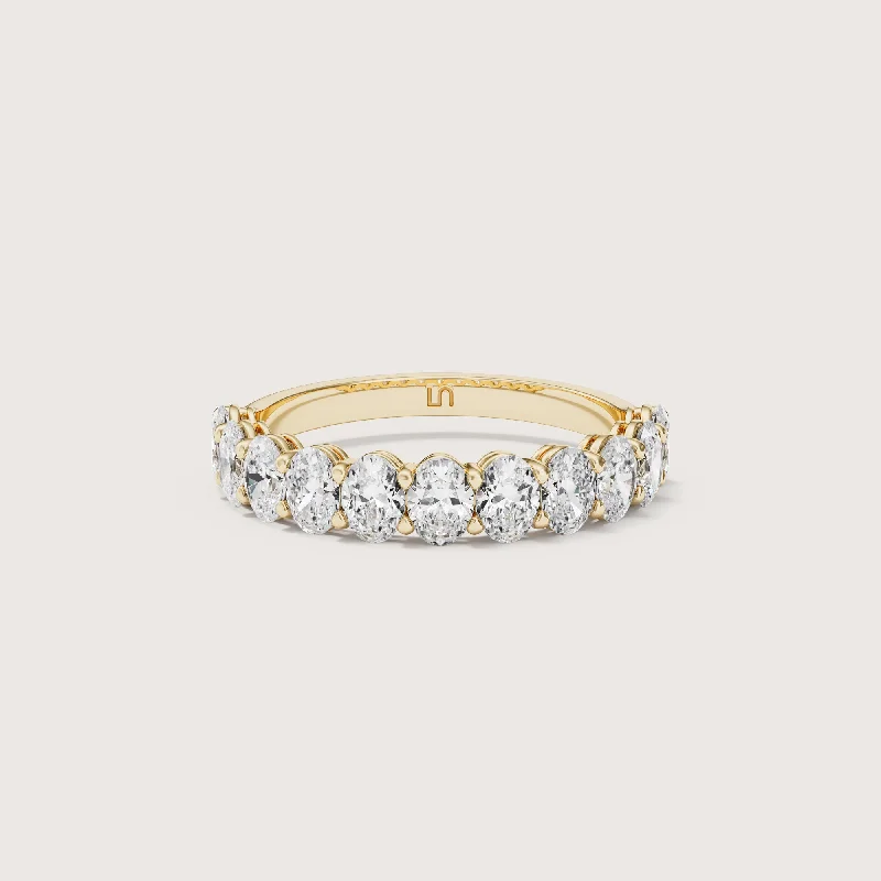 Tennis - Style Women's Rings with a Row of Round Diamonds in PlatinumLilia Oval Diamond Band | Halfway Diamonds Tennis - Style Women's Rings with a Row of Round Diamonds in PlatinumLilia Oval Diamond Band | Halfway Diamonds