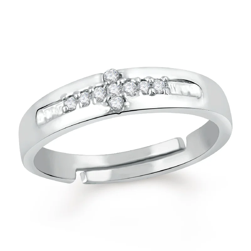 Silver double finger rings featuring intricate filigreeValentine Gift CZ Finger Ring Silver double finger rings featuring intricate filigreeValentine Gift CZ Finger Ring