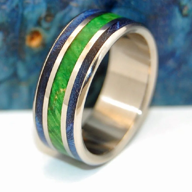 Vintage - Inspired Filigree - Design Women's Rings in Sterling SilverBetween Oceans | Men's Blue Box Elder Wood & Titanium Wedding Ring Vintage - Inspired Filigree - Design Women's Rings in Sterling SilverBetween Oceans | Men's Blue Box Elder Wood & Titanium Wedding Ring