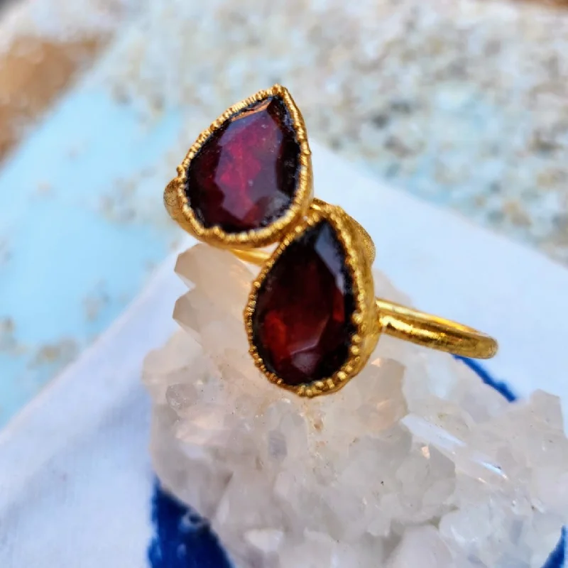 Art Deco - Inspired Women's Rings with Geometric Shapes in 14K GoldDEEP RED HUES - HANDMADE ELECTROPLATED GOLD / COPPER RING Art Deco - Inspired Women's Rings with Geometric Shapes in 14K GoldDEEP RED HUES - HANDMADE ELECTROPLATED GOLD / COPPER RING