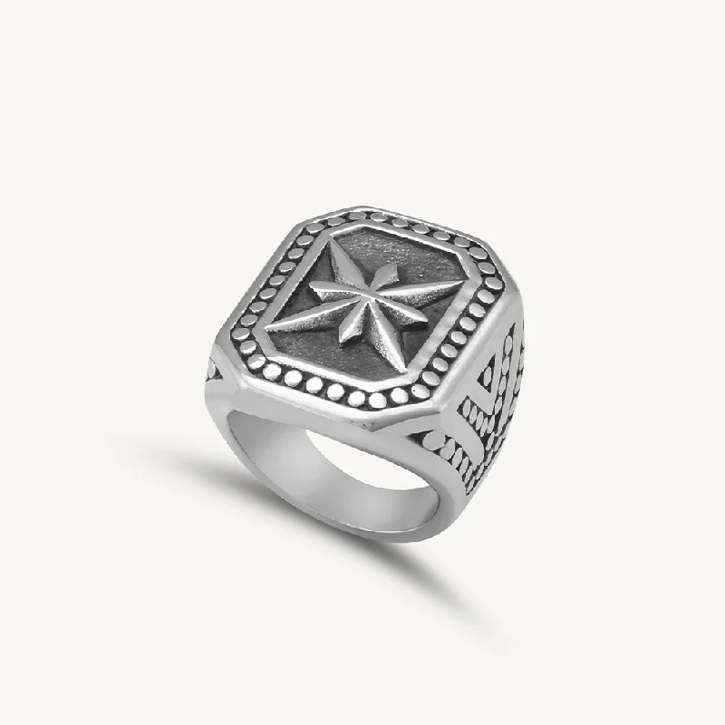 Men's gold signet rings with engraved initialsRetro Flower Punk Men's Ring