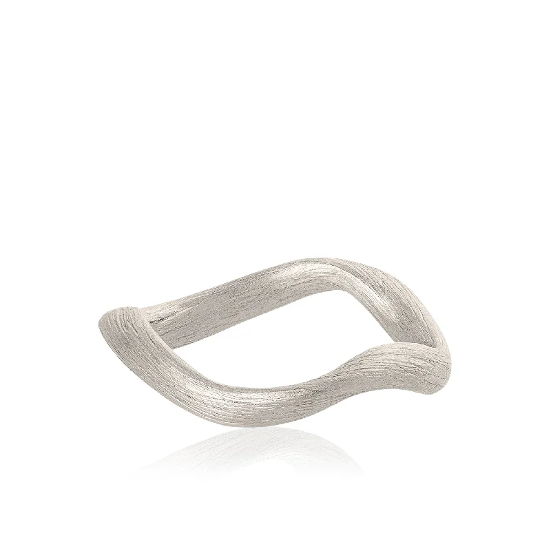 Minimalist Women's Rings with a Single Pearl in 14K Gold - Plated BandsVega Silver Ring Minimalist Women's Rings with a Single Pearl in 14K Gold - Plated BandsVega Silver Ring