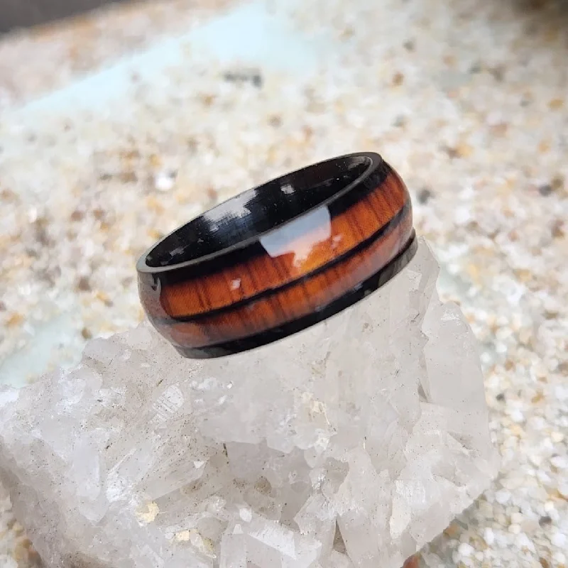 Men's sports - team logo rings for fansBARREL WOOD & BLACK WATERPROOF MEN'S RING