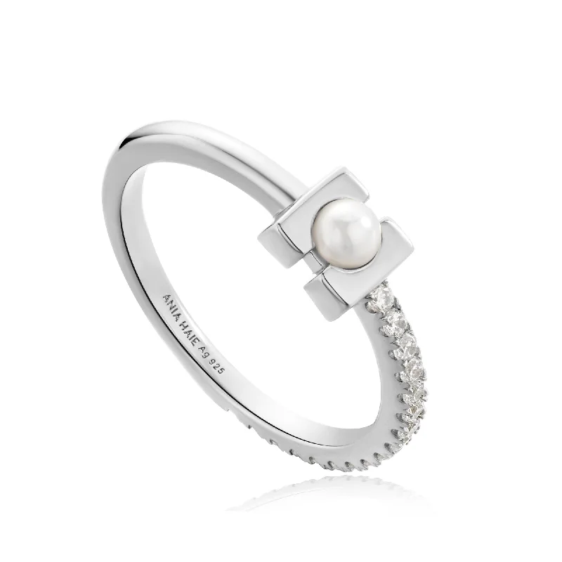 Enamel - Coated Fashion Rings in Bright Colors with Animal - Print PatternsAnia Haie Silver Pearl Modernist Band Ring R054-01H Enamel - Coated Fashion Rings in Bright Colors with Animal - Print PatternsAnia Haie Silver Pearl Modernist Band Ring R054-01H