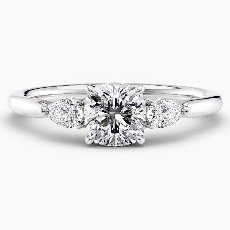 Men's Aquamarine Engagement Rings in 9K Gold with a Bezel - Set StoneIvy Three Stone Lab Grown Diamond Engagement Ring Men's Aquamarine Engagement Rings in 9K Gold with a Bezel - Set StoneIvy Three Stone Lab Grown Diamond Engagement Ring