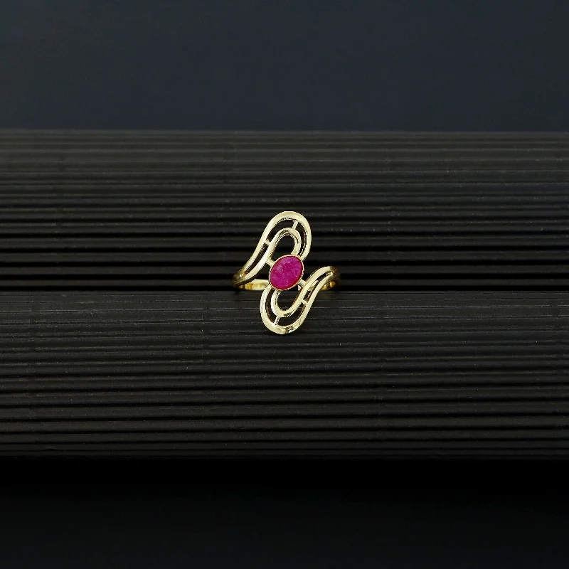 Garnet double finger rings in deep red tonesGolden Zig Zag Druzy Stone Ring