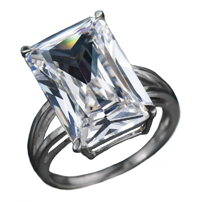 Women's 18K Gold Solitaire Diamond Ring for an Elegant Everyday LookTrillionaire Rhodium Ring Women's 18K Gold Solitaire Diamond Ring for an Elegant Everyday LookTrillionaire Rhodium Ring