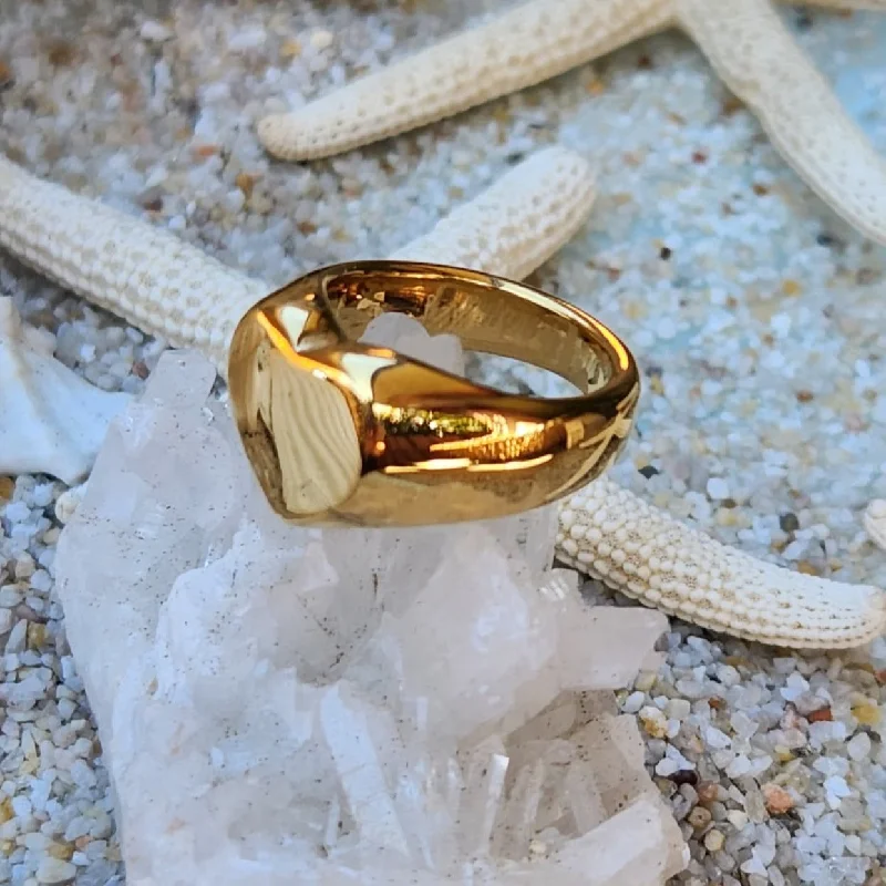 Boho - Style Women's Rings with Turquoise and Leather AccentsGOLDEN HEART - 18K WATERPROOF RING Boho - Style Women's Rings with Turquoise and Leather AccentsGOLDEN HEART - 18K WATERPROOF RING