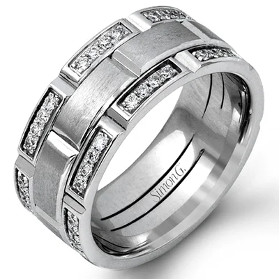 Men's glow - in - the - dark rings for a fun effectMen's Ring in 14k Gold with Diamonds Men's glow - in - the - dark rings for a fun effectMen's Ring in 14k Gold with Diamonds