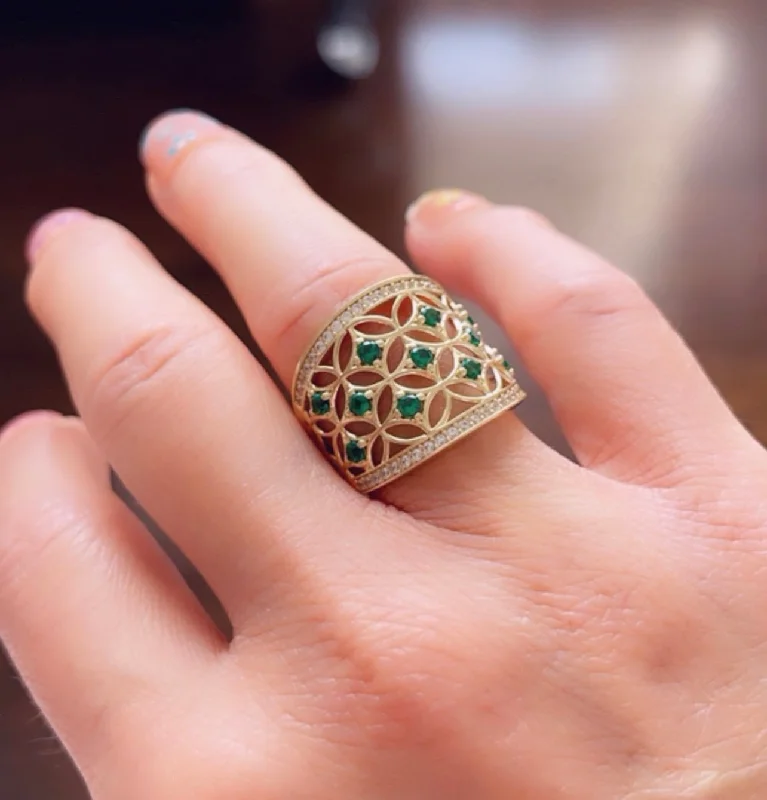 Magnetic Clasp Women's Rings for Easy Wearing and RemovalLeona ring