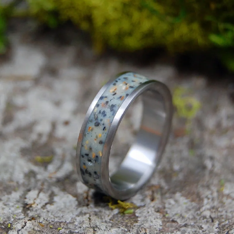 Interlocking Band Women's Rings in White Gold for a Modern DesignNatural Beaches Of Iceland | Men's Icelandic Beach Sand & Titanium Wedding Ring Interlocking Band Women's Rings in White Gold for a Modern DesignNatural Beaches Of Iceland | Men's Icelandic Beach Sand & Titanium Wedding Ring