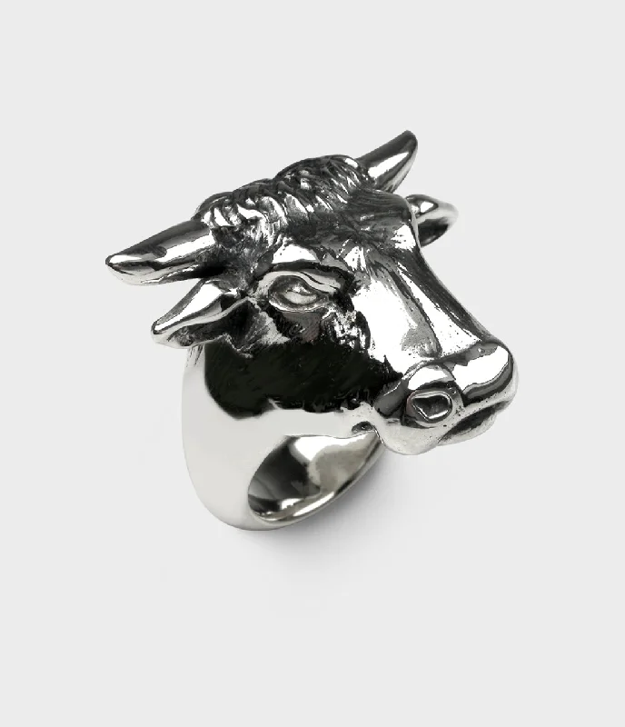 Vintage - inspired anniversary rings with milgrain edgesBull Ring