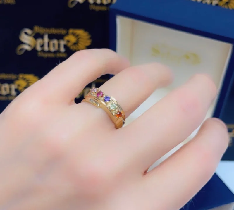 Women's Rings with Birthstones for a Personalized TouchRose family ring WR430