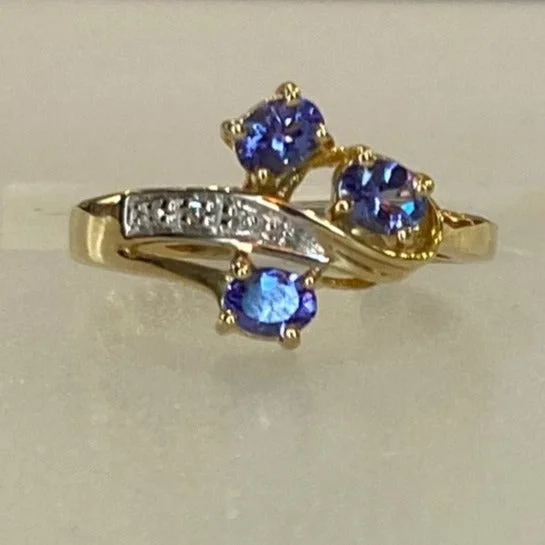 Open - Band Fashion Rings in Sterling Silver with Gemstone Inlays10kt. Yellow Gold Tanzanite and Diamond Ring Open - Band Fashion Rings in Sterling Silver with Gemstone Inlays10kt. Yellow Gold Tanzanite and Diamond Ring