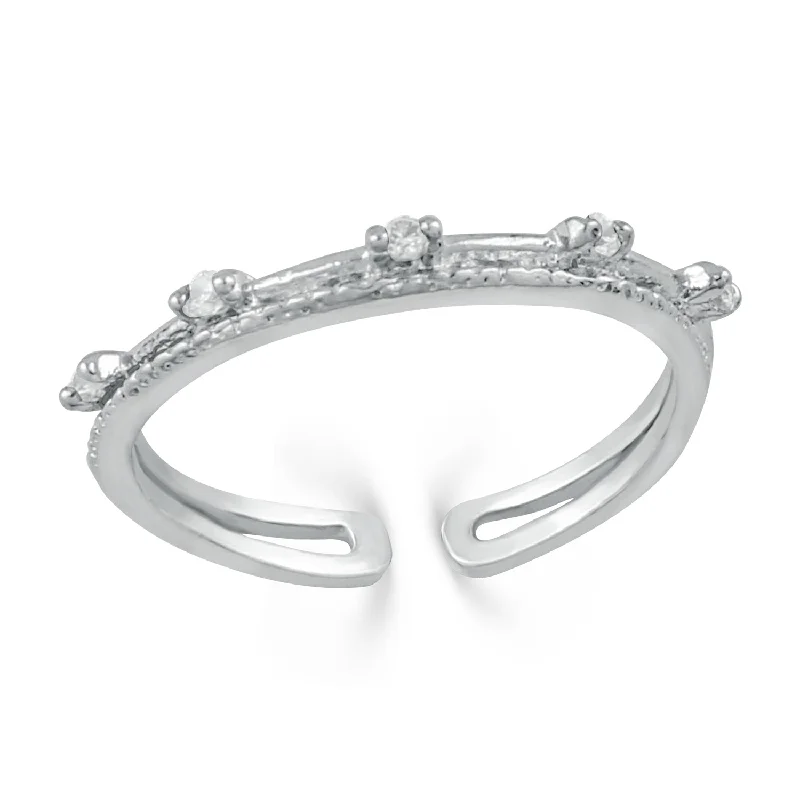 Stainless steel double finger rings with a modern edgeElegant Designer Finger Ring