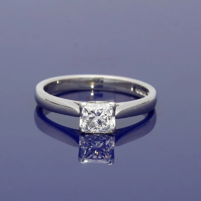 Platinum Certificated Princess Cut Diamond Solitaire Ring