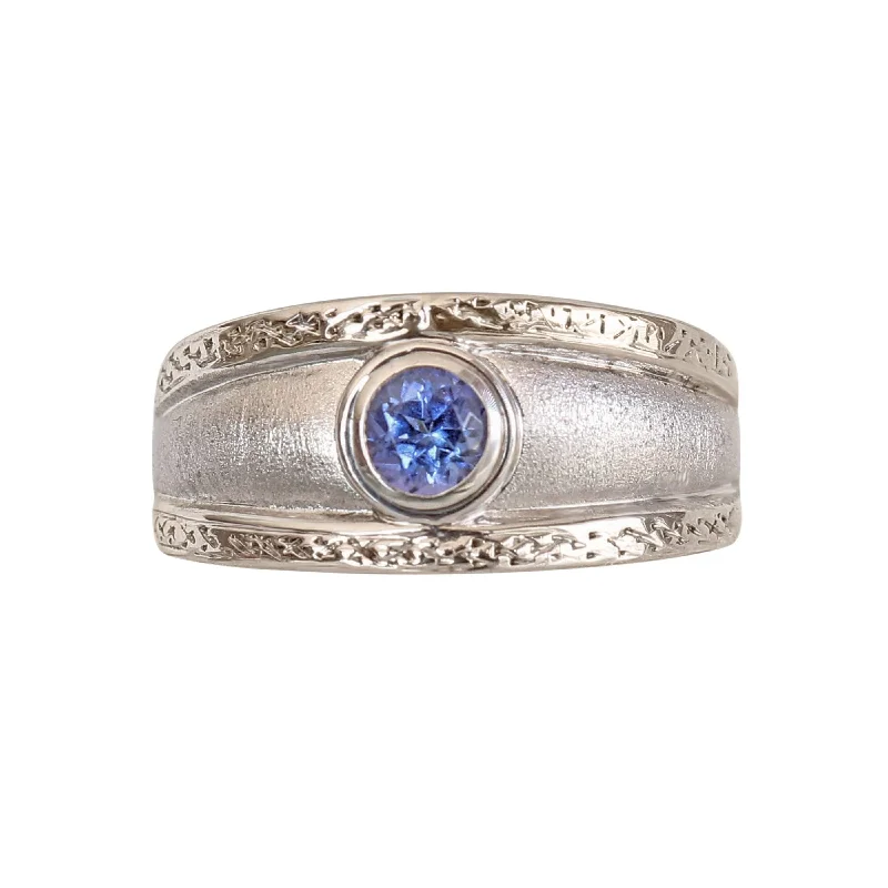 Minimalist Women's Rings with a Single Pearl in 14K Gold - Plated BandsWhite Gold Bezel-set Round Matt Tanzanite Ring Minimalist Women's Rings with a Single Pearl in 14K Gold - Plated BandsWhite Gold Bezel-set Round Matt Tanzanite Ring