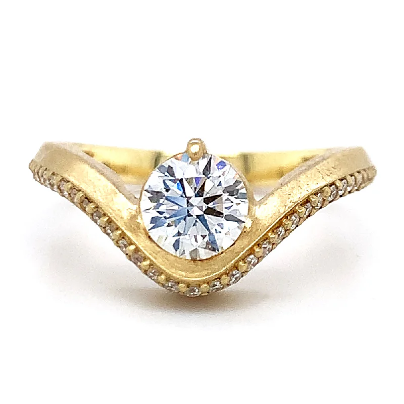 Heart - Shaped Women's Diamond Rings in Rose Gold for a Romantic and Symbolic GiftLab Grown & Natural Diamond Ring - "Graceful Arc" Heart - Shaped Women's Diamond Rings in Rose Gold for a Romantic and Symbolic GiftLab Grown & Natural Diamond Ring - "Graceful Arc"