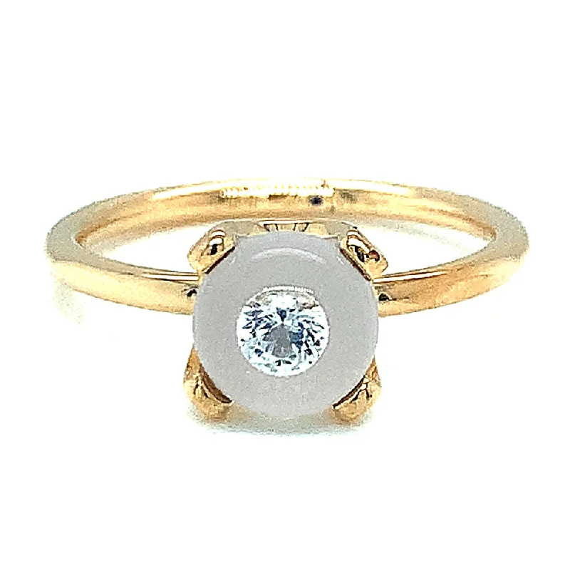 Women's Diamond Rings with Amethyst and Diamond Combinations for a Purple - Hued EleganceDiamond and Yellow Gold Ring - "Diamond in Glass" Women's Diamond Rings with Amethyst and Diamond Combinations for a Purple - Hued EleganceDiamond and Yellow Gold Ring - "Diamond in Glass"
