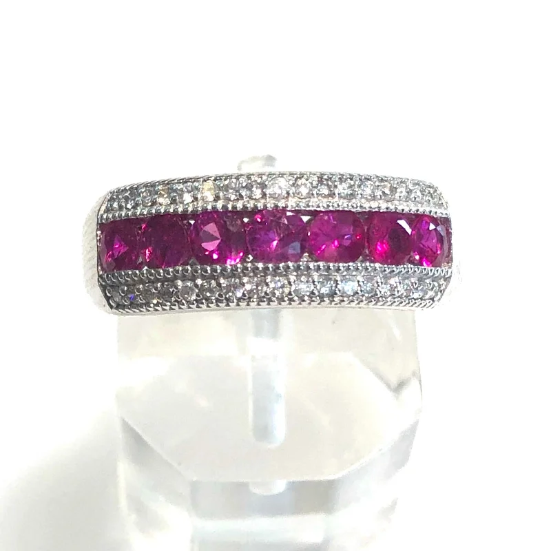 Minimalist Fashion Rings in Stainless Steel with a Single Solitaire CrystalRuby and Diamond 3 Row Band Minimalist Fashion Rings in Stainless Steel with a Single Solitaire CrystalRuby and Diamond 3 Row Band