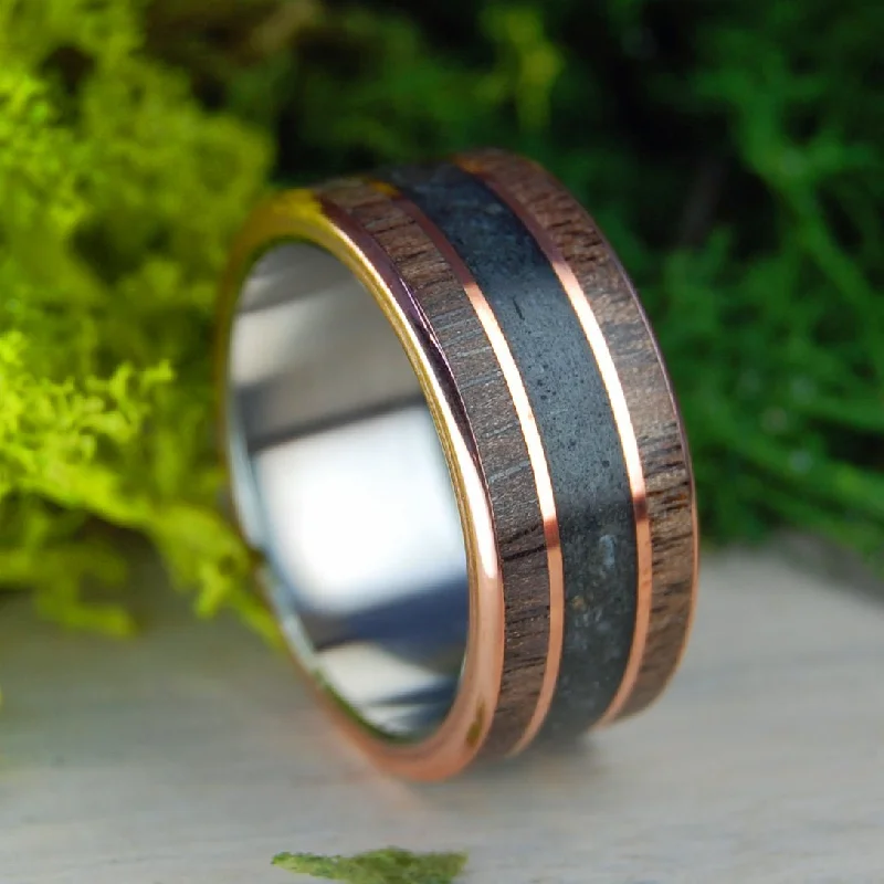 Men's Damascus - steel rings with a unique patternCopper Walnut Deer | Men's Walnut Wood, Deer Antler, Copper & Titanium Wedding Ring Men's Damascus - steel rings with a unique patternCopper Walnut Deer | Men's Walnut Wood, Deer Antler, Copper & Titanium Wedding Ring