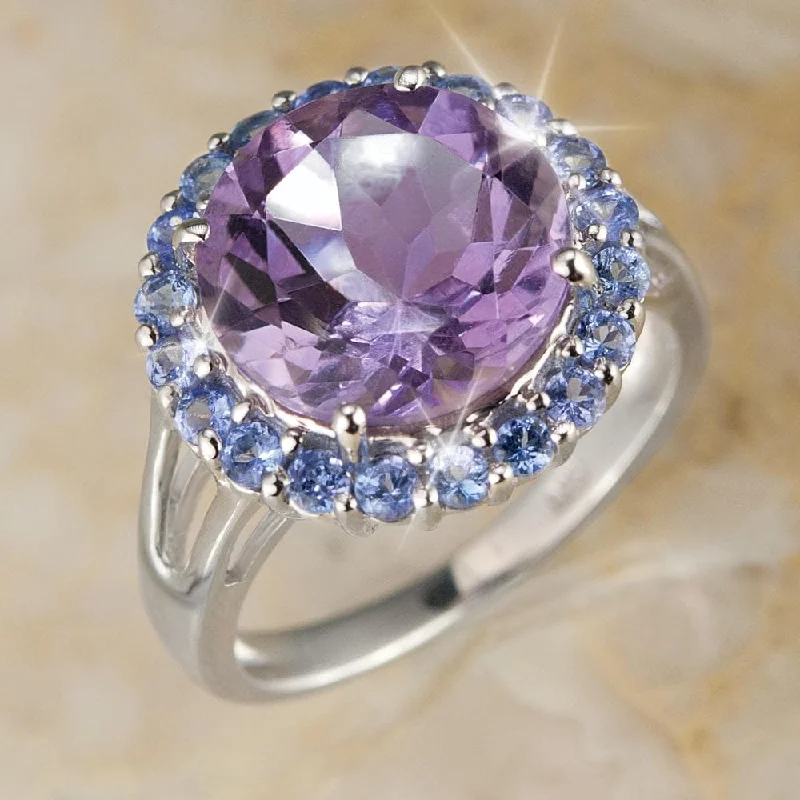 Interlocking Band Women's Rings in White Gold for a Modern DesignAmethyst & Tanzanite Cocktail Ring Interlocking Band Women's Rings in White Gold for a Modern DesignAmethyst & Tanzanite Cocktail Ring