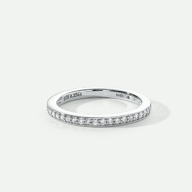 LED - Lit Fashion Rings in Plastic with Color - Changing Effects for a Futuristic LookHallie | 9ct White Gold 0.25ct tw Lab Grown Diamond Ring LED - Lit Fashion Rings in Plastic with Color - Changing Effects for a Futuristic LookHallie | 9ct White Gold 0.25ct tw Lab Grown Diamond Ring