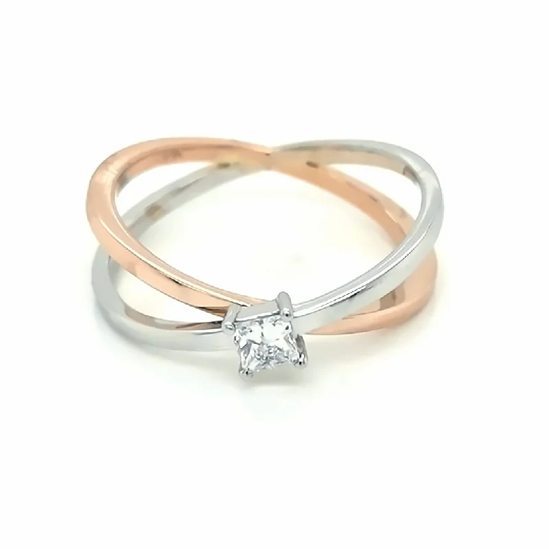 Men's Aquamarine Engagement Rings in 9K Gold with a Bezel - Set StonePrincess Cut Diamond, Criss-Cross, Cross Over Ring In 18k White And Rose Gold. Men's Aquamarine Engagement Rings in 9K Gold with a Bezel - Set StonePrincess Cut Diamond, Criss-Cross, Cross Over Ring In 18k White And Rose Gold.