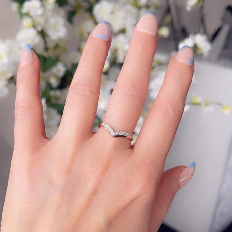 Women's Infinity Symbol Rings in Rose Gold for a Romantic TouchV rose gold ring
