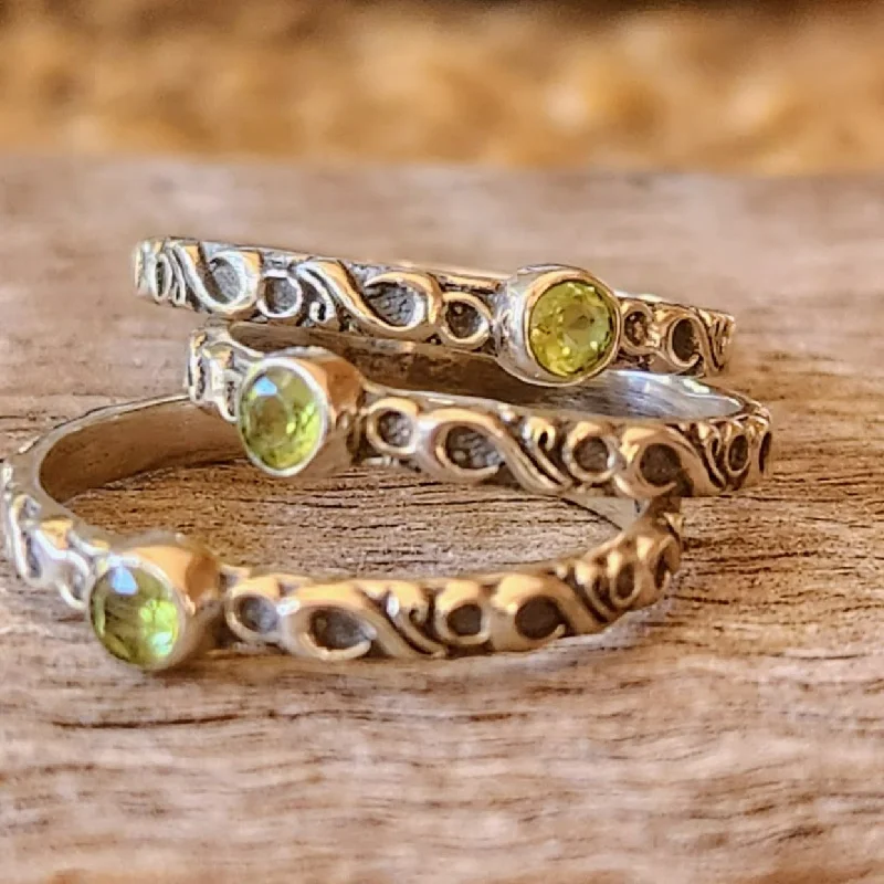 Adjustable Ring Sizes for Women's Rings in Stainless SteelPERIDOT WAVE - 925 SILVER RING Adjustable Ring Sizes for Women's Rings in Stainless SteelPERIDOT WAVE - 925 SILVER RING