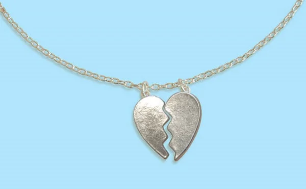 Pendant Necklaces: Wearable Art, Unforgettable Stories