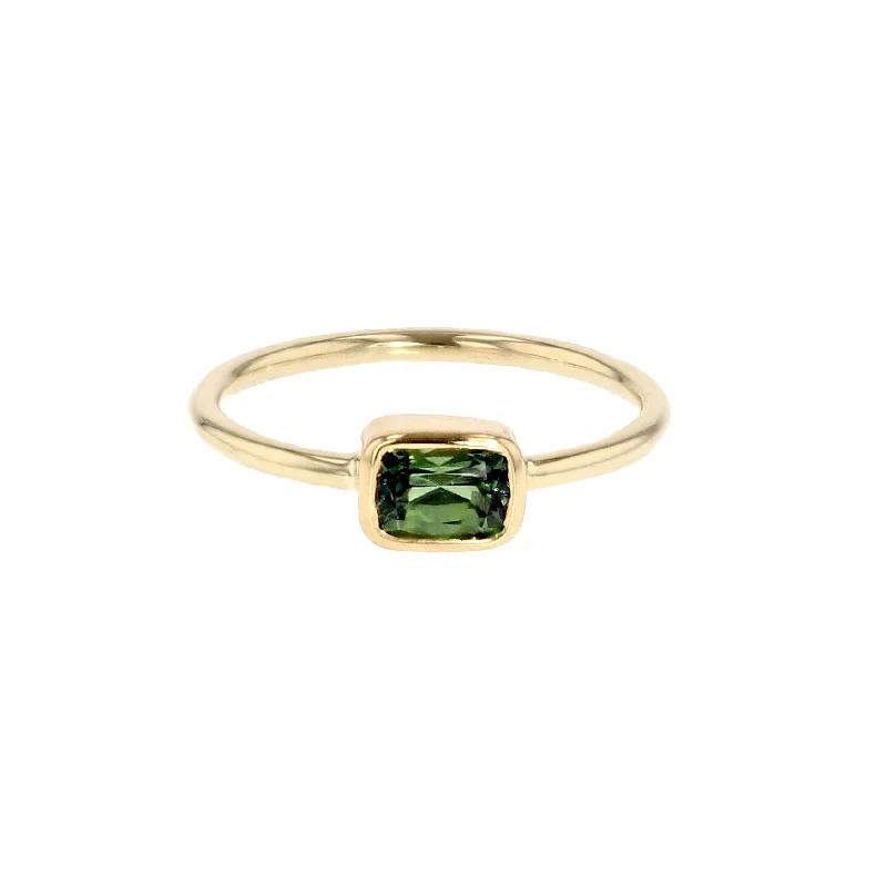 Jasper Gemstone Rings in 18K Gold Vermeil with a Matte Finish for a Subtle and Elegant LookClassic Green 14K Gold Ring w. Sapphire Jasper Gemstone Rings in 18K Gold Vermeil with a Matte Finish for a Subtle and Elegant LookClassic Green 14K Gold Ring w. Sapphire