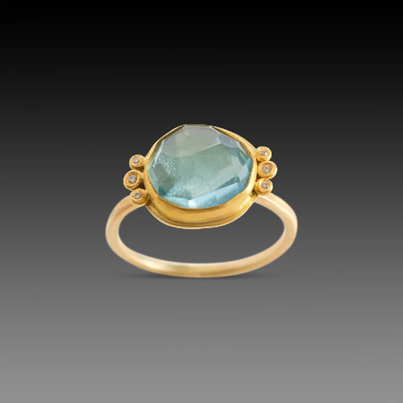 Alexandrite Gemstone Rings in Platinum with a Hidden Halo for a Rare and Luxurious PieceOrganic Aquamarine Ring with Diamond Trios Alexandrite Gemstone Rings in Platinum with a Hidden Halo for a Rare and Luxurious PieceOrganic Aquamarine Ring with Diamond Trios