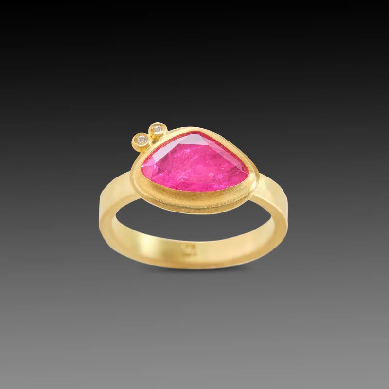 Iolite Gemstone Rings in 10K Gold with a Twisted Band for a Distinctive and Stylish AccessoryOrganic Ruby Ring with Diamonds Iolite Gemstone Rings in 10K Gold with a Twisted Band for a Distinctive and Stylish AccessoryOrganic Ruby Ring with Diamonds
