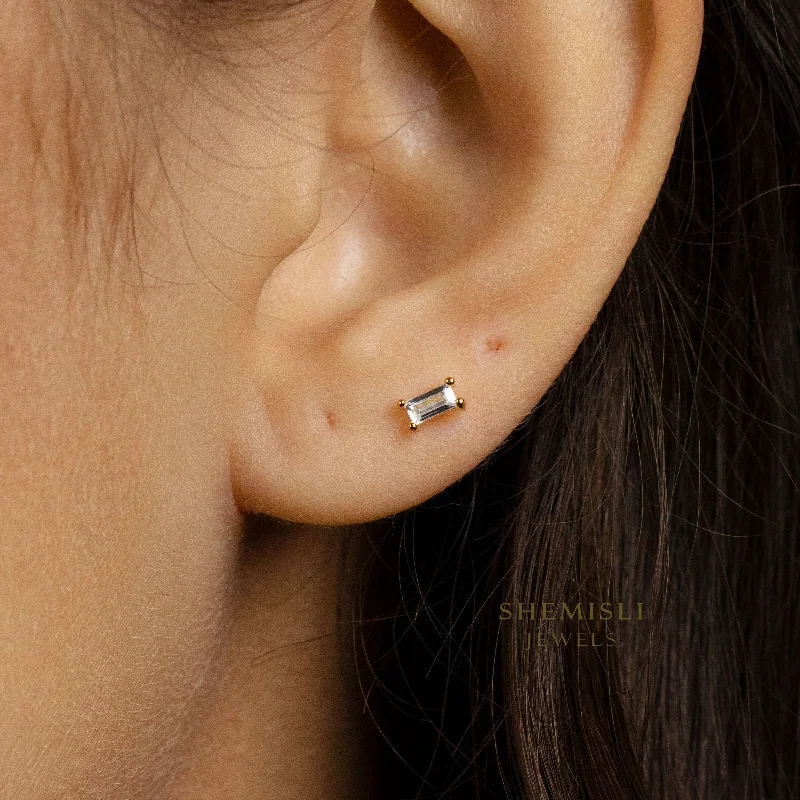 Baguette Studs Emerald Turquoise Sapphire Black Opal, Unisex, Gold, Silver SS143 SS023 SS107 SS339 SS340 SS008 Butterfly SS359 Ball (Type A) Baguette Studs Emerald Turquoise Sapphire Black Opal, Unisex, Gold, Silver SS143 SS023 SS107 SS339 SS340 SS008 Butterfly SS359 Ball (Type A)
