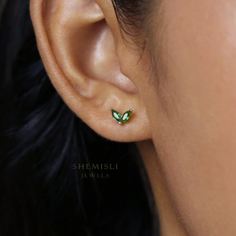 Tiny Emerald CZ Flower Studs Earrings, White Emerald Turquoise Sapphire Black, Unisex, Gold, Silver SS136, SS137, SS155, SS239, SS255, SS204 Tiny Emerald CZ Flower Studs Earrings, White Emerald Turquoise Sapphire Black, Unisex, Gold, Silver SS136, SS137, SS155, SS239, SS255, SS204