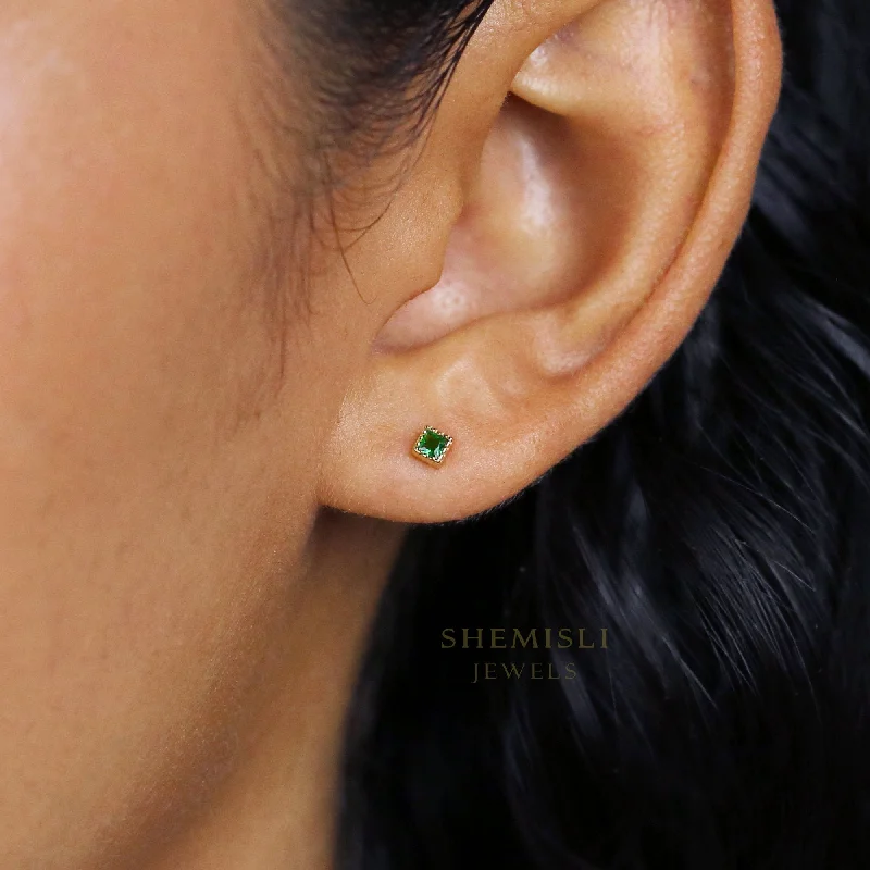 Tiny Square CZ Stud, Cube Earrings, White, Emerald, Turquoise, Sapphire, Black, Unisex, Gold, Silver SS240, SS022, SS241, SS242, SS243 Tiny Square CZ Stud, Cube Earrings, White, Emerald, Turquoise, Sapphire, Black, Unisex, Gold, Silver SS240, SS022, SS241, SS242, SS243