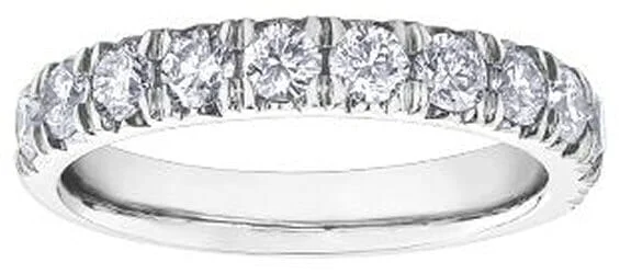 Commemorate rings with a star - shaped diamond settingWhite Gold Diamond Band.