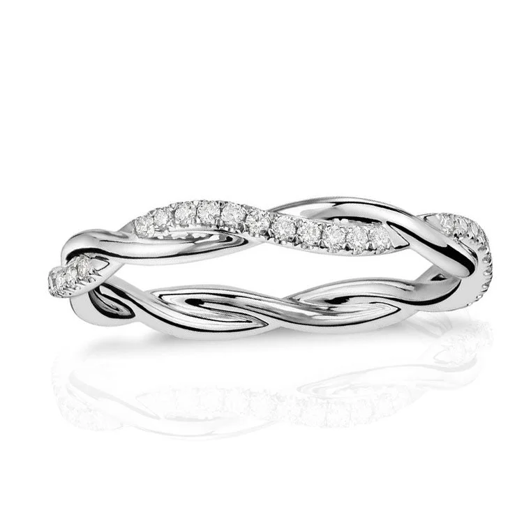 Two - tone metal commemorate rings for a unique lookDelicate Twisted Diamond Ring